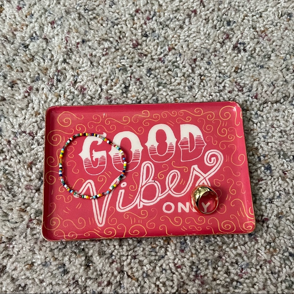 Good Vibes Only jewelry plate